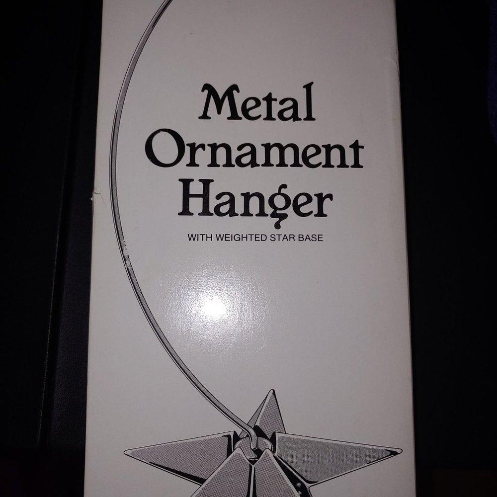 Ornament Hanger